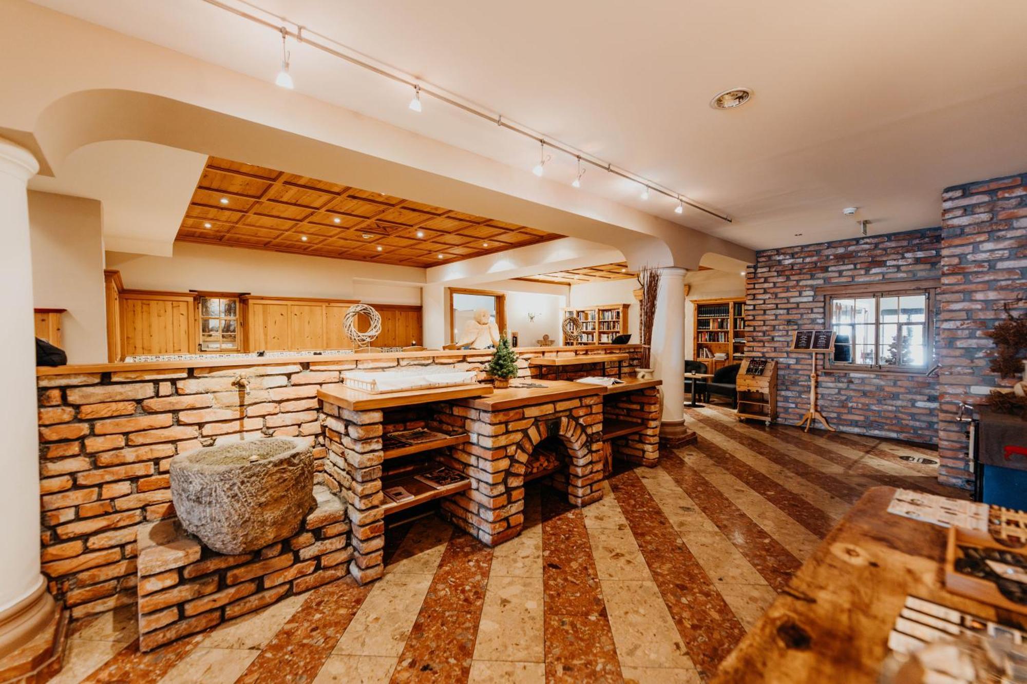 Post Seefeld - Wellnesshotel Tirol 제펠드 인 티롤 외부 사진